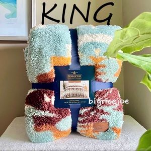 Pendleton Avra Valley Sherpa Blanket King